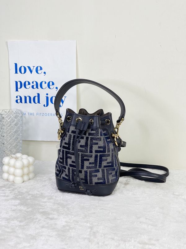 【95成新】FENDI Mon Tresor 水桶包 