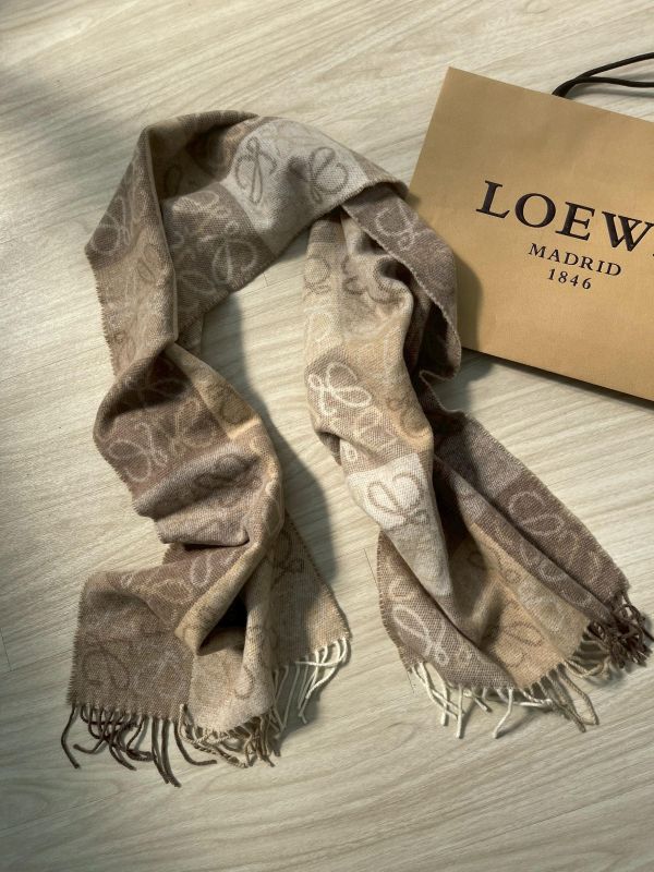 【未使用閒置品】LOEWE 羊毛老花圍巾 