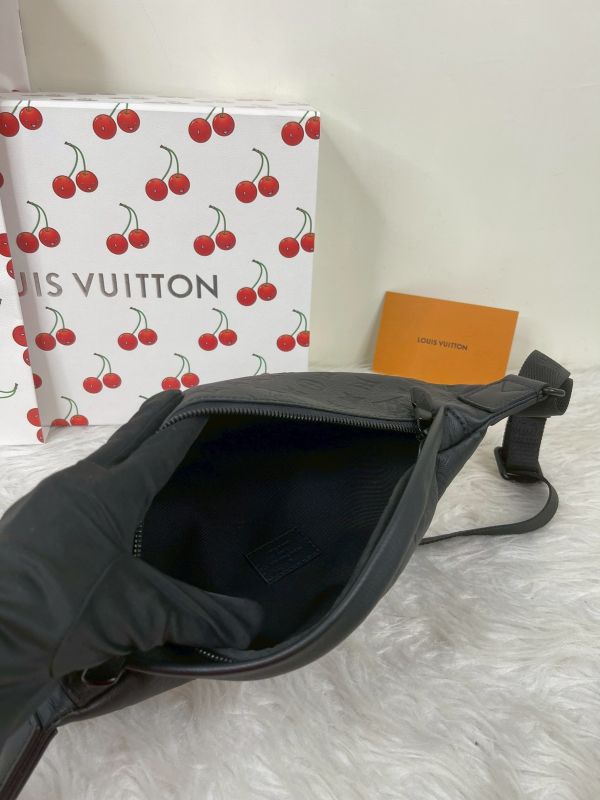 【分期0利率】LV Discovery PM 腰包【未使用閒置品】 