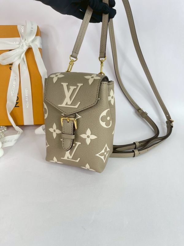 【分期0利率】LV TINY 雙肩包  斑鳩灰【99成新】 