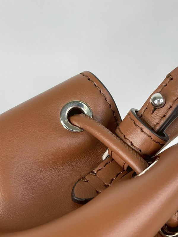 【99成新】BURBERRY 抽繩水桶包 