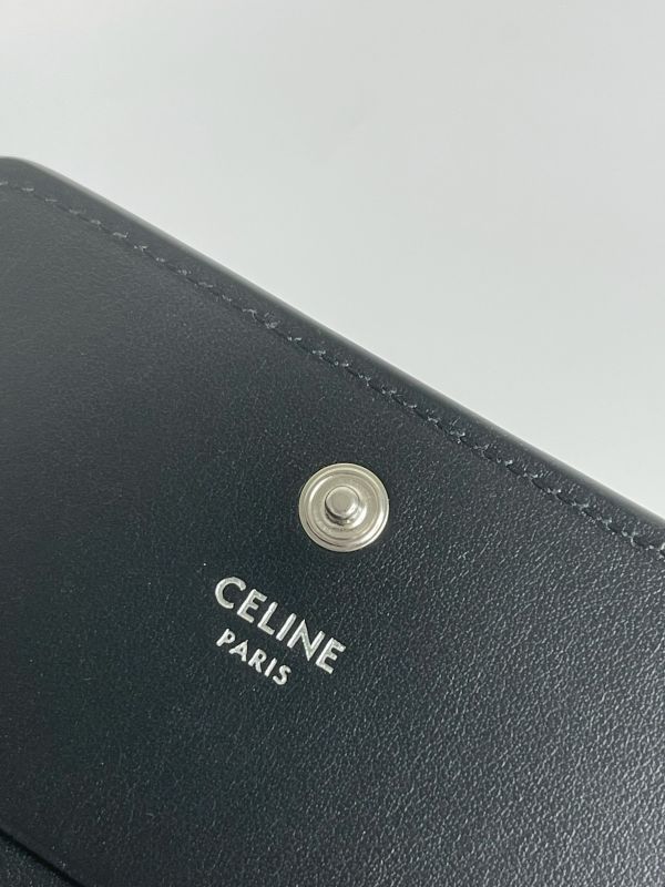 【分期0利率】CELINE TRIOMPHE亮澤牛皮革短款錢包【全新品】 