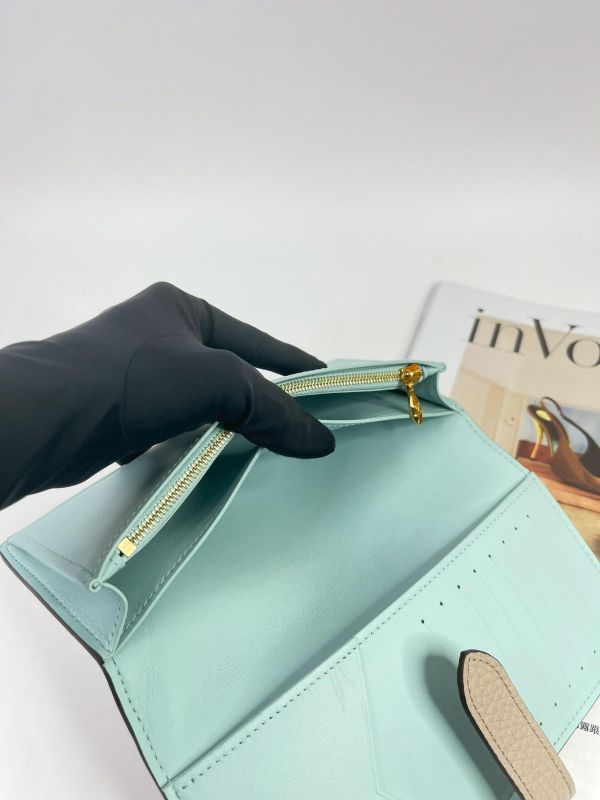 【99成新】LV 直式錢包 