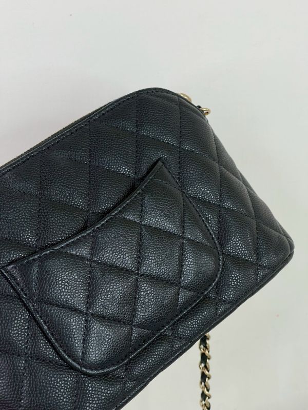 【分期0利率】CHANEL 24A 顆粒牛皮貝殼包【99成新】 