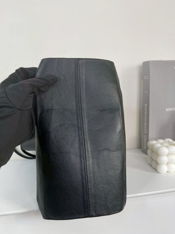 【9成新】PRADA 束口水桶包 