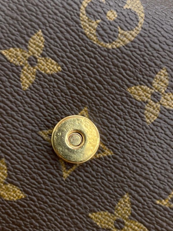【9成新】LV 老花豎版王菲包 