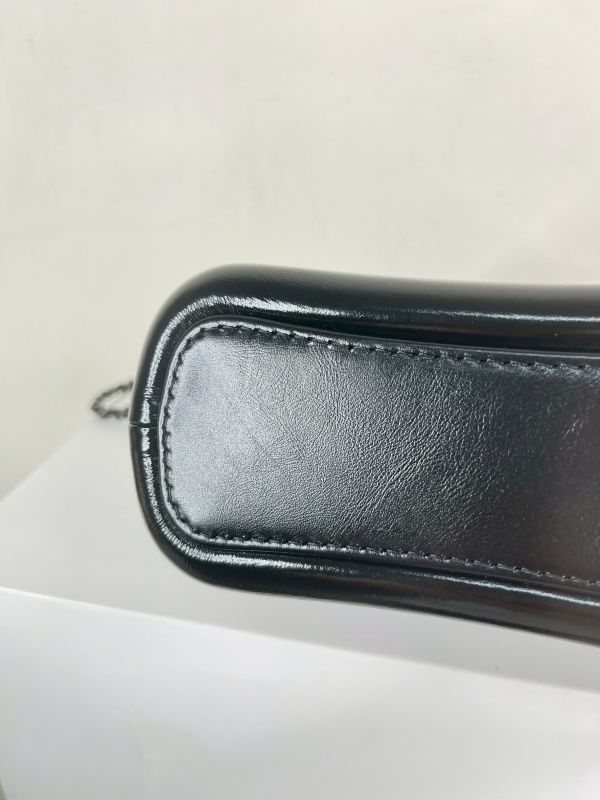 【分期0利率】CHANEL Gabrielle hobo 流浪包小號【99成新，新包味道還在】 