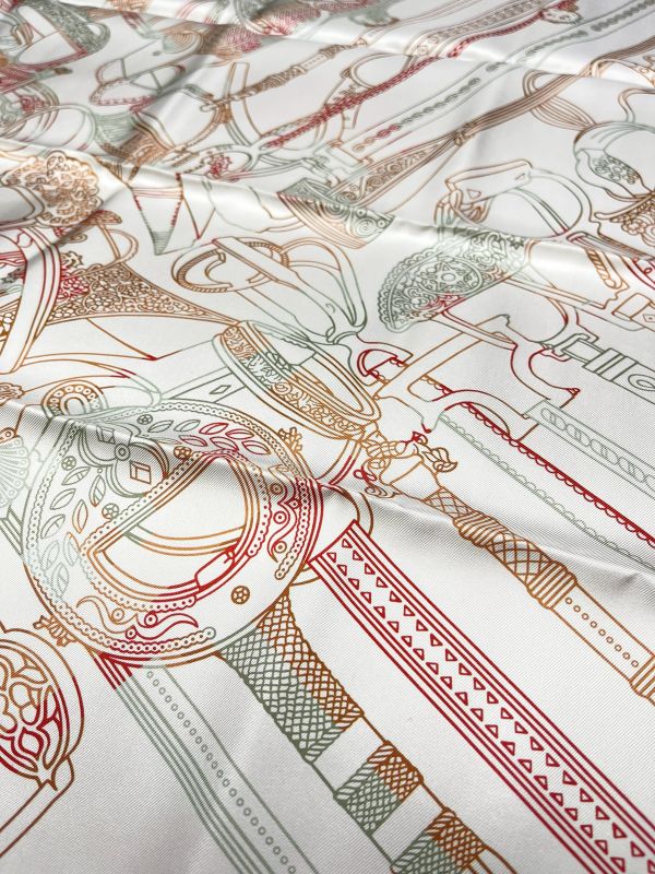 【未使用閒置品】HERMES Concours d'Etriers Remix 70雙面方巾 