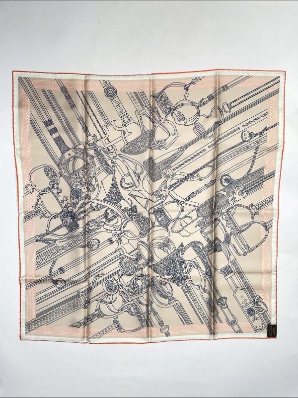 【未使用閒置品】HERMES Concours d'Etriers Remix 70雙面方巾 