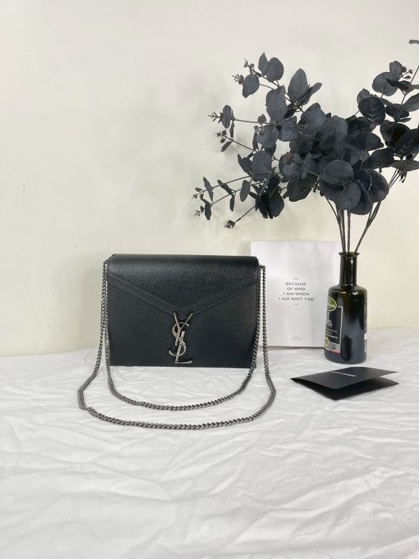 【分期0利率】YSL CASSANDRA 翻蓋包【95成新】 