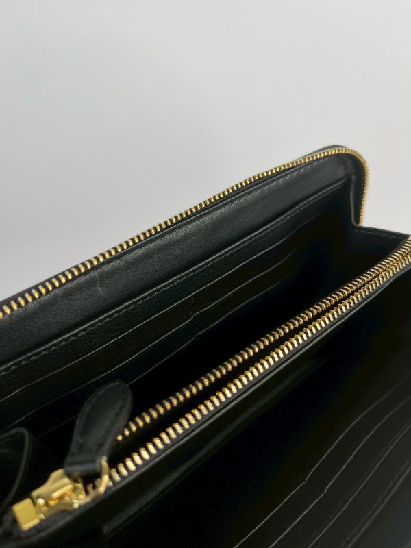 【閒置新品】BURBERRY HOUSE 經典格紋拉鍊長夾 