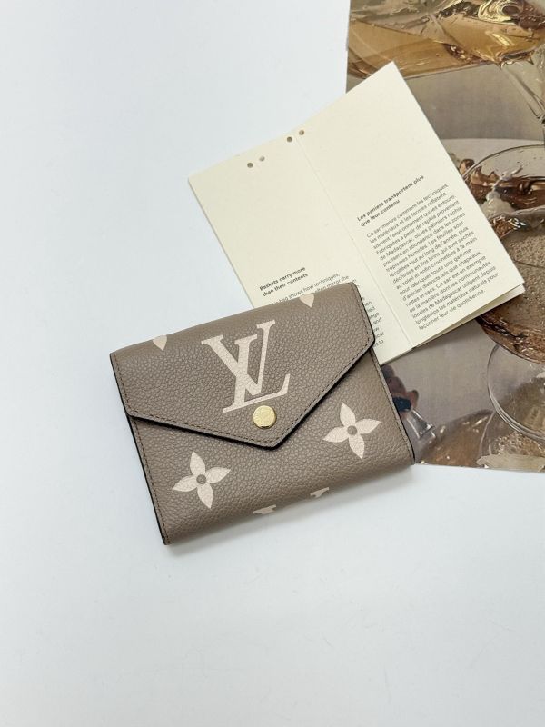 【95成新】LV Victorine皮革三折短夾 