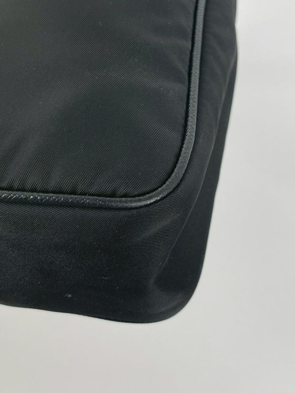 【95成新】PRADA Re-Edition 2005 Re-Nylon 迷你腋下包 