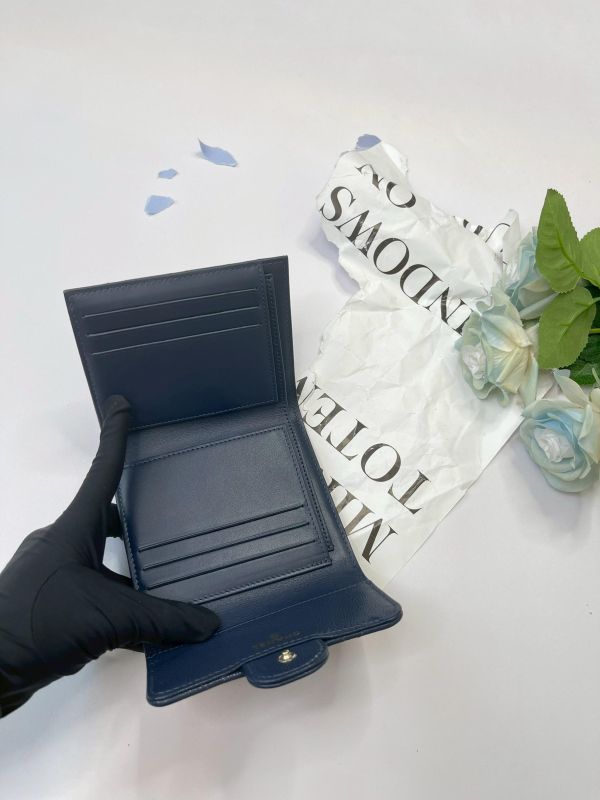 【未使用閒置品】CHANEL COCO 背面拉鍊三折短夾 