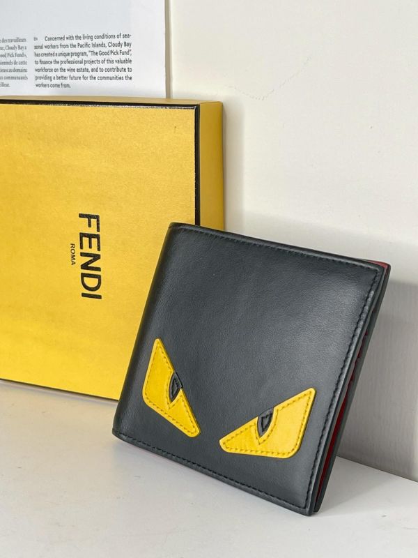 【95成新】FENDI MONSTER 8卡短夾 