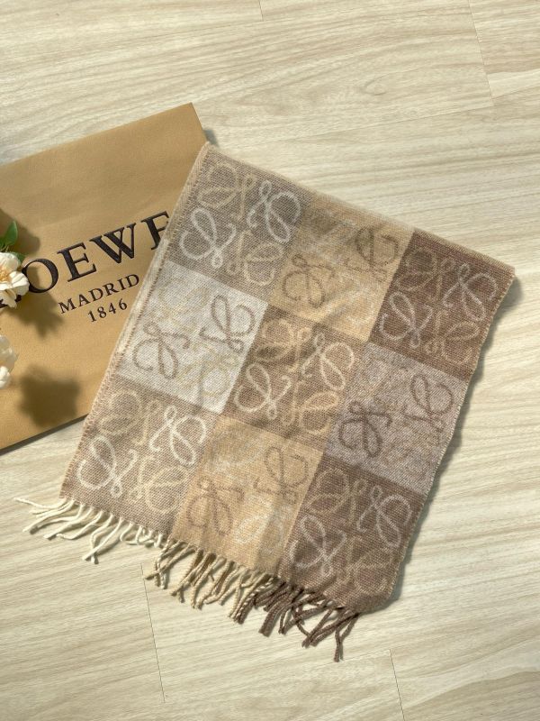【未使用閒置品】LOEWE 羊毛老花圍巾 