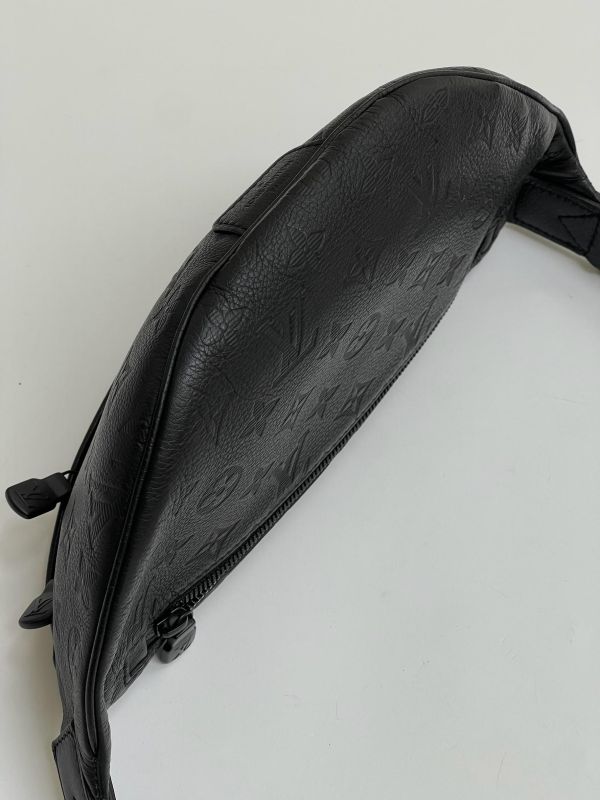 【95成新】LV Discovery PM 腰包 