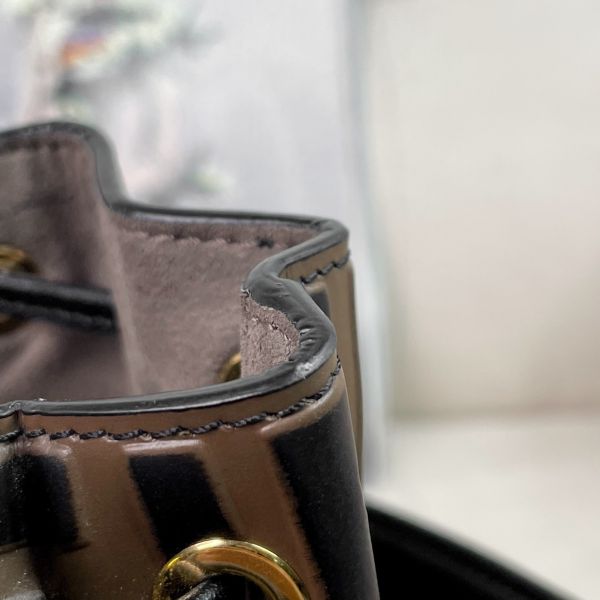 【12期0利率】FENDI Mon Tresor迷你水桶包 咖老花【9成新】 