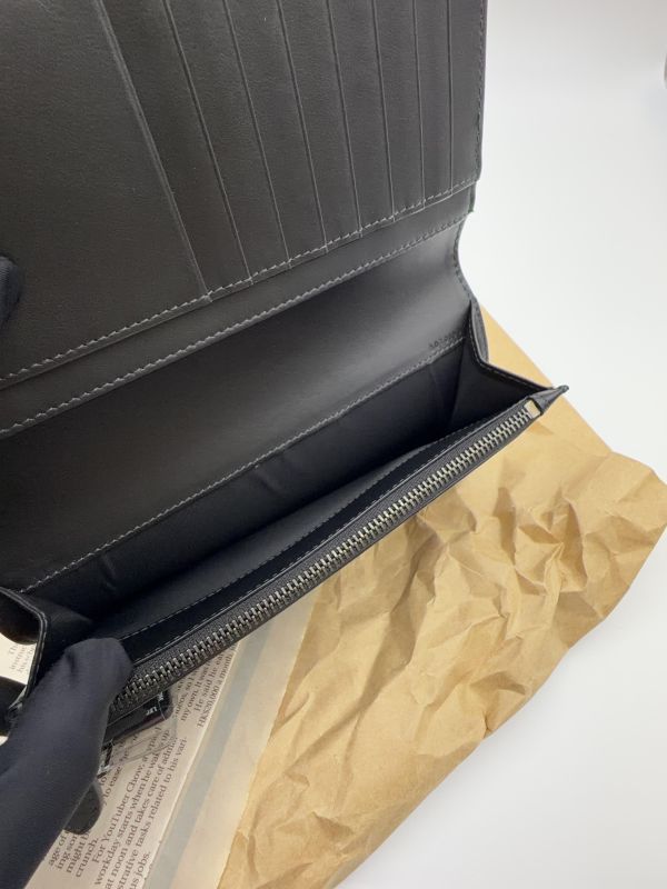 【99成新】BURBERRY 炭灰格紋皮革對摺長夾 