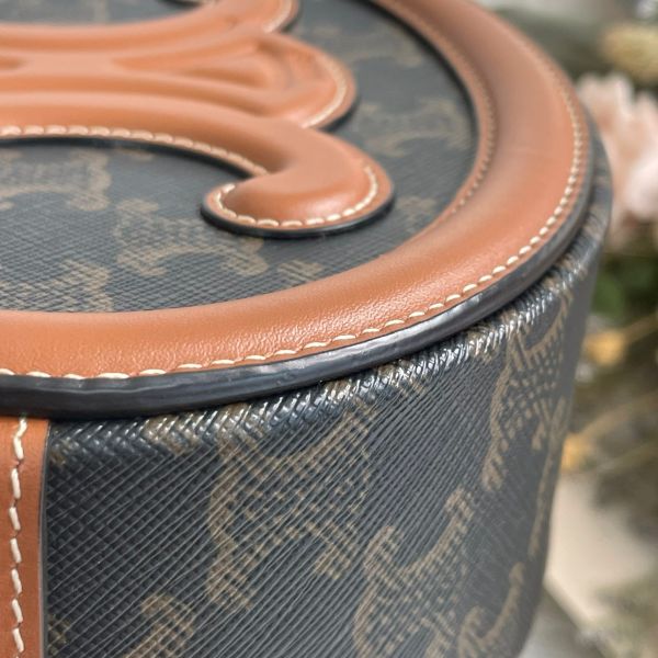 【95新】【12 期 0 利率】Celine 中號老花月餅包 