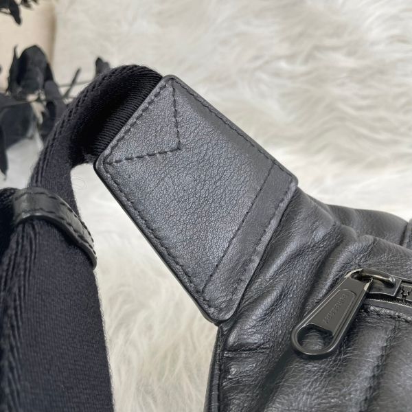 【12期0利率】BURBERRY 皮革字母壓印腰包【95成新】 