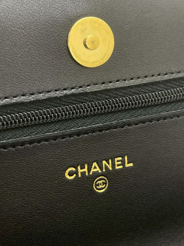 【95成新】CHANEL  WOC 羊皮金扣 