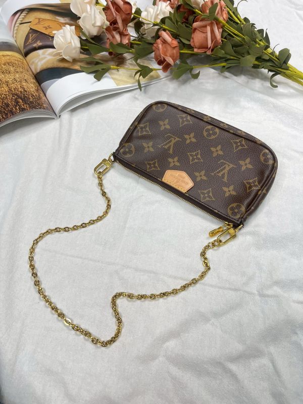 【分期0利率】LV Multi Pochette Accessoires【9成新】 