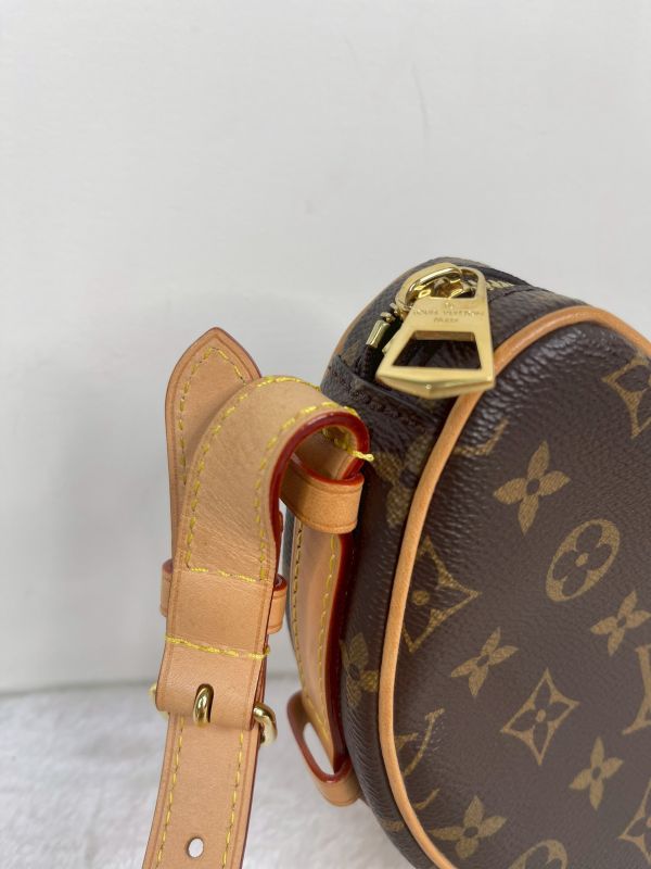 【95成新】LV Croissant MM 