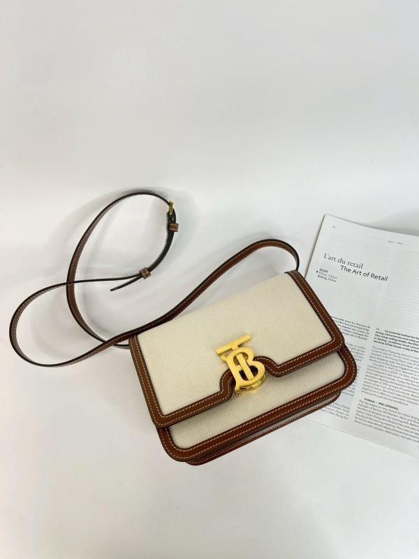 【95成新】BURBERRY TB帆布翻蓋斜背包 