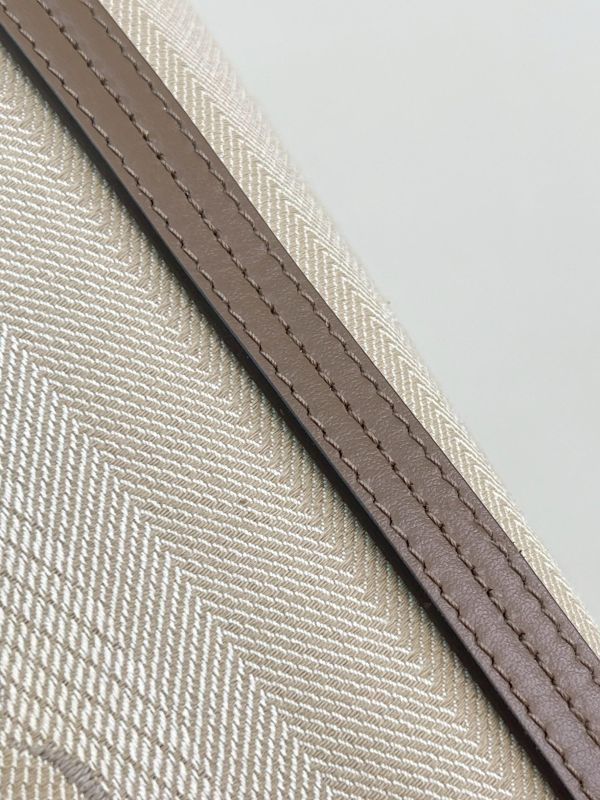 【未使用閒置品】CHLOE CARRY 托特包 
