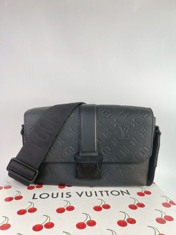 【95成新】LV S-Cape皮革壓紋郵差包 