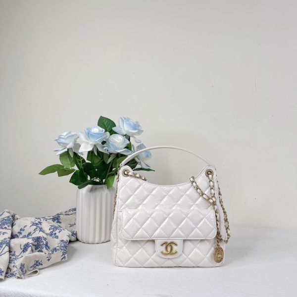 【12期0利率】CHANEL 油蠟皮天貓長背帶HOBO 中號【23年1月北京購證】【95成新】 