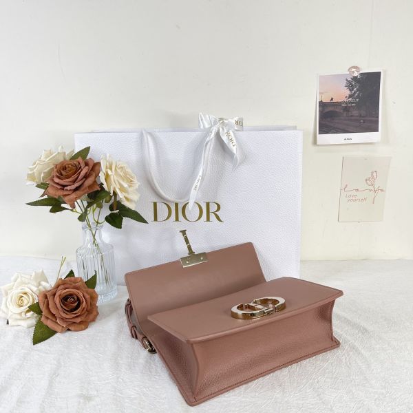 【12期0利率】DIOR 30 MONTAIGNE 中號 乾燥玫瑰粉【95成新】 