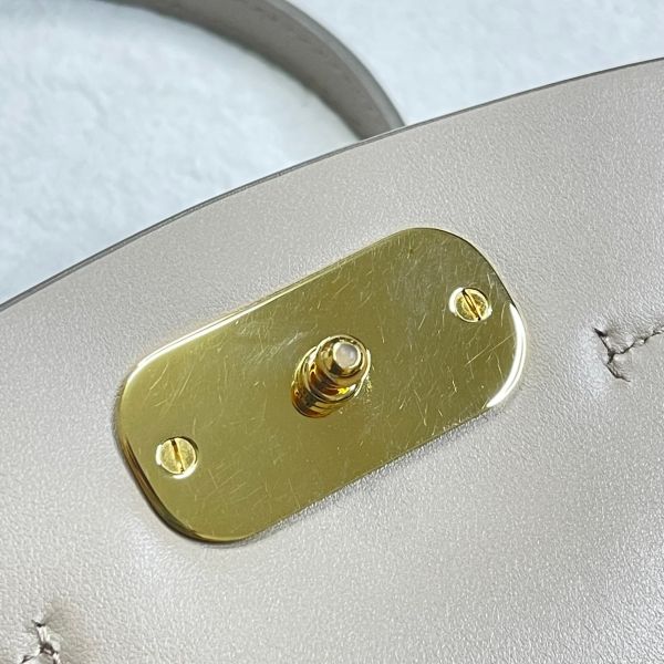 【12期0利率】CHLOE clutch c bag奶茶色【95成新】 