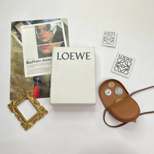 【12期0利率】LOEWE 小牛皮斜背頸掛式零錢包【99成新】 