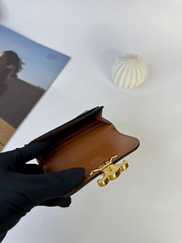 【95成】CELINE Triomphe標誌印花翻蓋卡包 