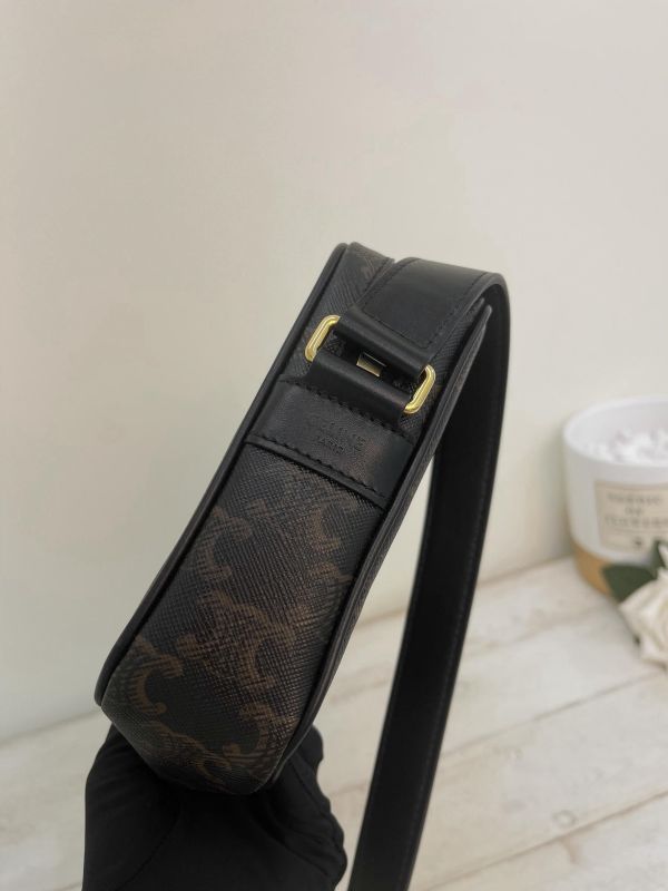 【99成新】CELINE Horizontal 相機包 