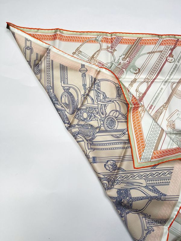 【未使用閒置品】HERMES Concours d'Etriers Remix 70雙面方巾 