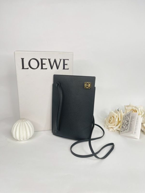 【分期0利率】LOEWE 小牛皮骰子包【99成新】 