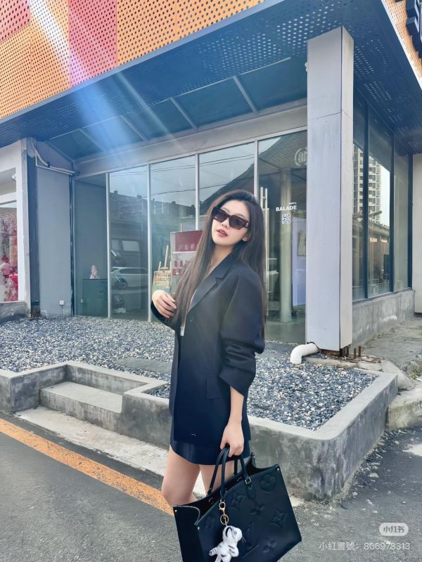 【9成新】LV OnTheGo MM 