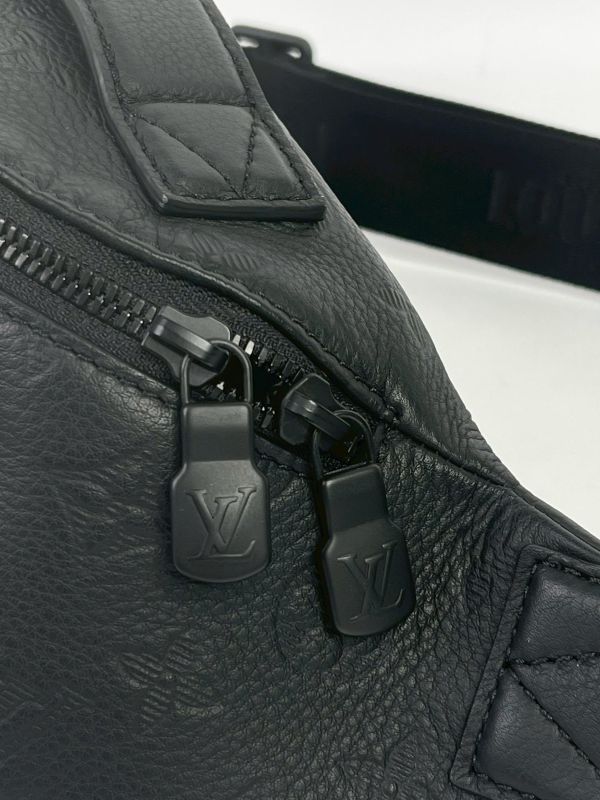 【全新品】LV Rush Bumbag 腰包 