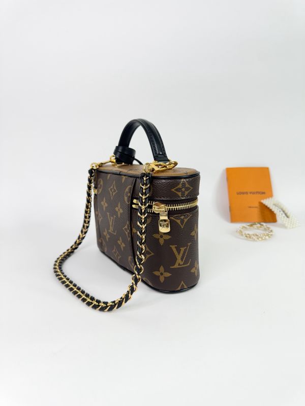 【分期0利率】LV Vanity Chain Pouch【99成新】 