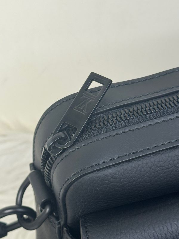 【分期0利率】LV Fastline 郵差包【全新品】 