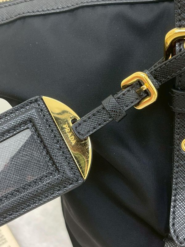 【95成新】PRADA 浮雕LOGO 尼龍托特包 