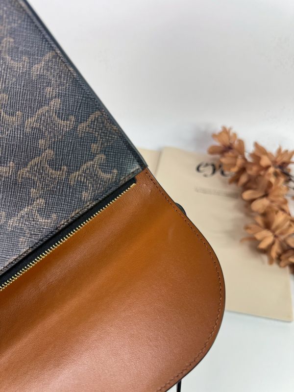 【分期0利率】CELINE TRIOMPHE凱旋門 STRAP WOC【99成新】 