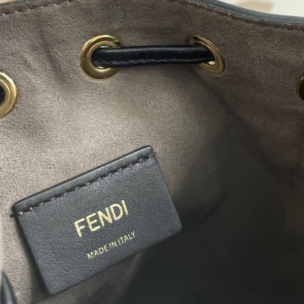 【12期0利率】FENDI Mon Tresor迷你水桶包【95成新】 