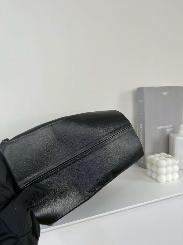 【9成新】PRADA 束口水桶包 