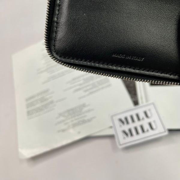 【9.5成新】【12期0利率】ZIPPED BI-FOLD WALLET拉鍊零錢包 