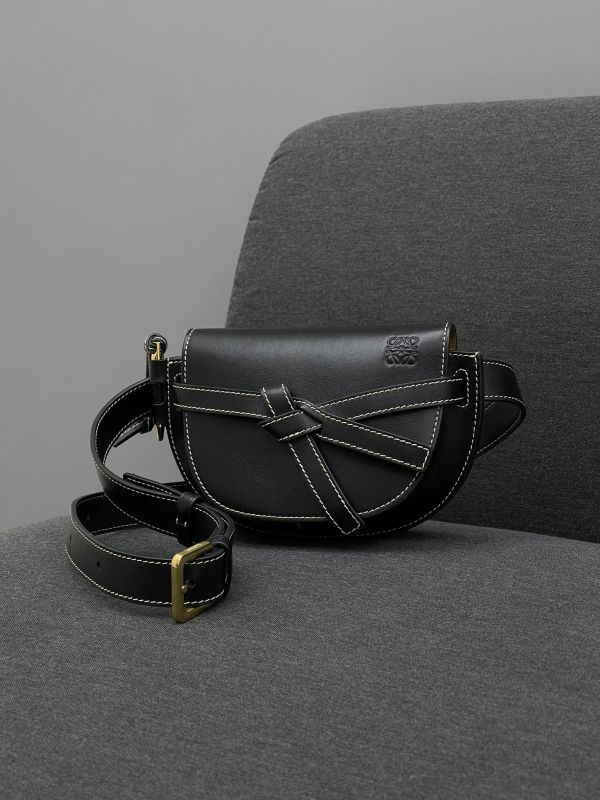 【9成新】LOEWE GATE BUMBAG 