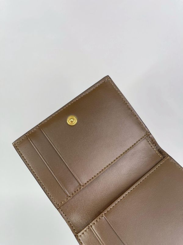 【未使用閒置品】FENDI FF Diamonds 雙層三折短夾 